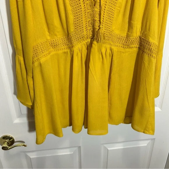 Torrid Mustard Lace Detail Blouse - Picture 4 of 8